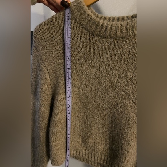2/$40 Zara Cropped Sweater - Picture 2 of 5